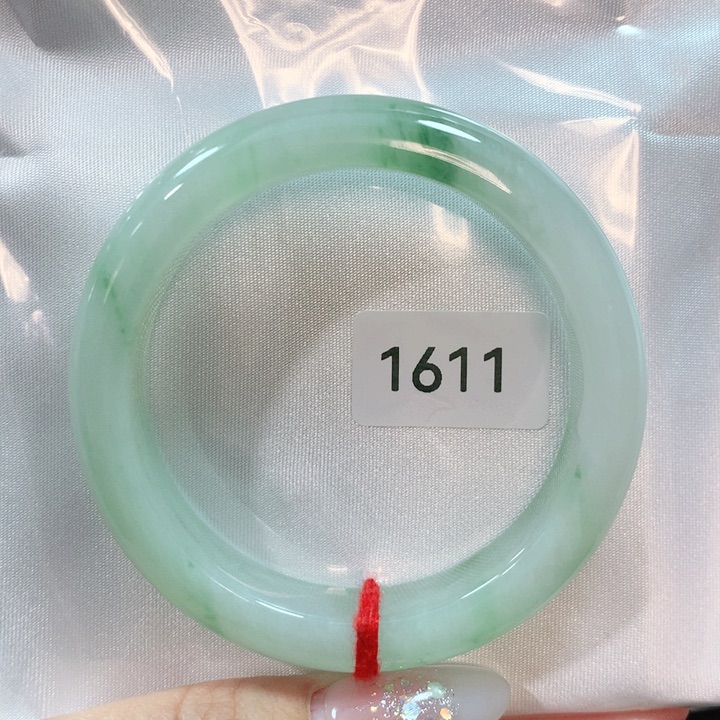 翡翠手镯未镶嵌牛**子天然翡翠手镯53