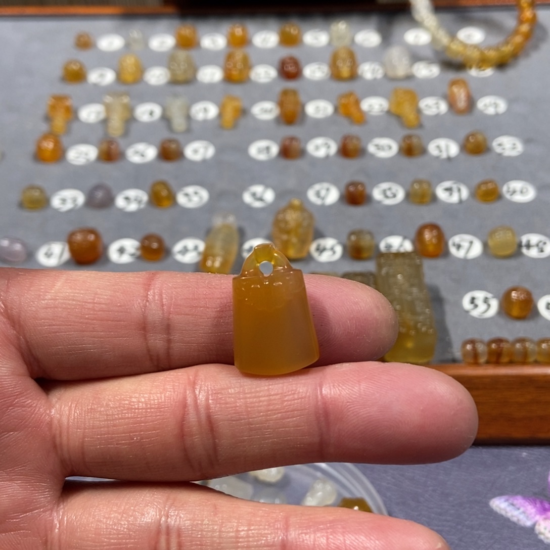 @***呀玛瑙/玉髓合金颈饰锁