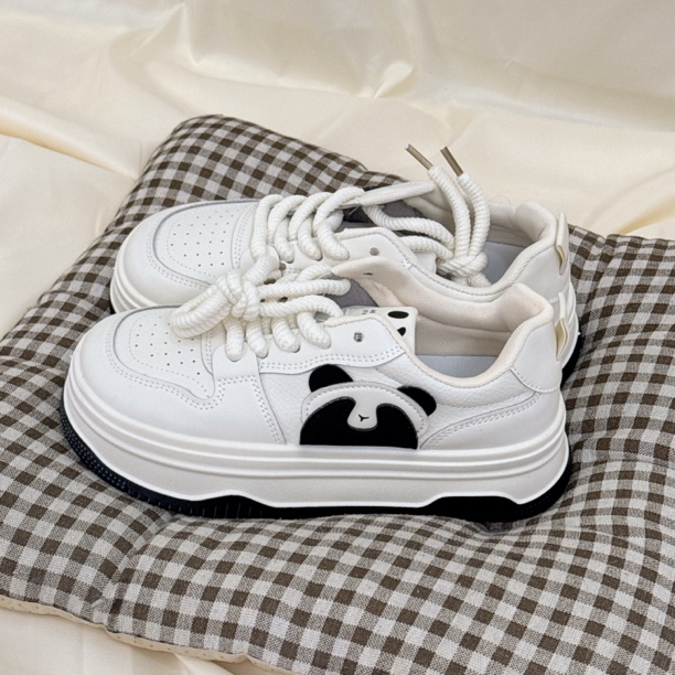 2025春季休闲板鞋熊猫款