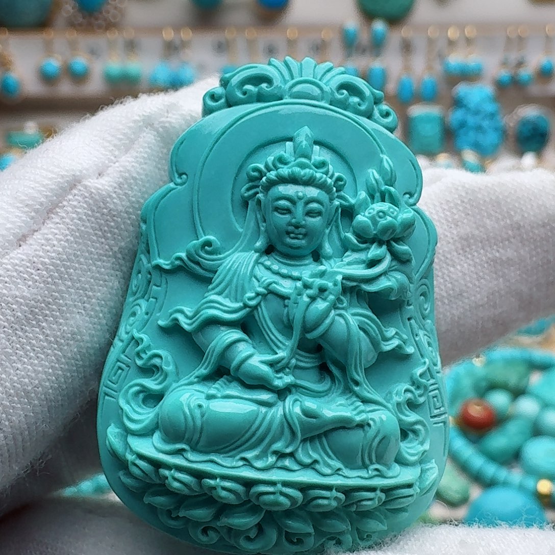 绿松石未镶嵌颈饰