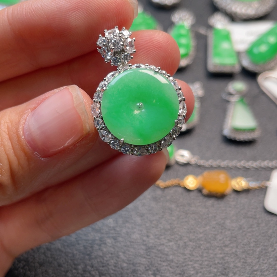 翡翠吊坠(不含链)银S925镶嵌