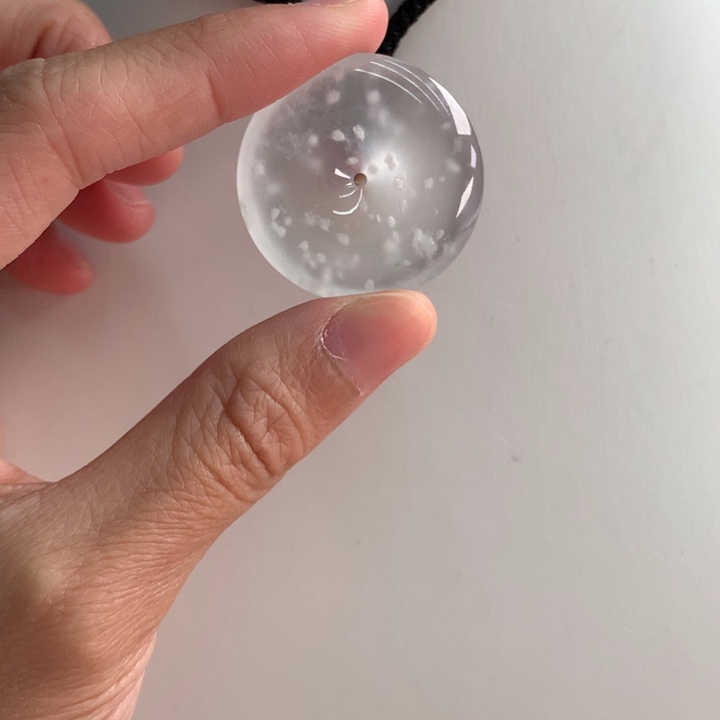 翡翠挂件未镶嵌….