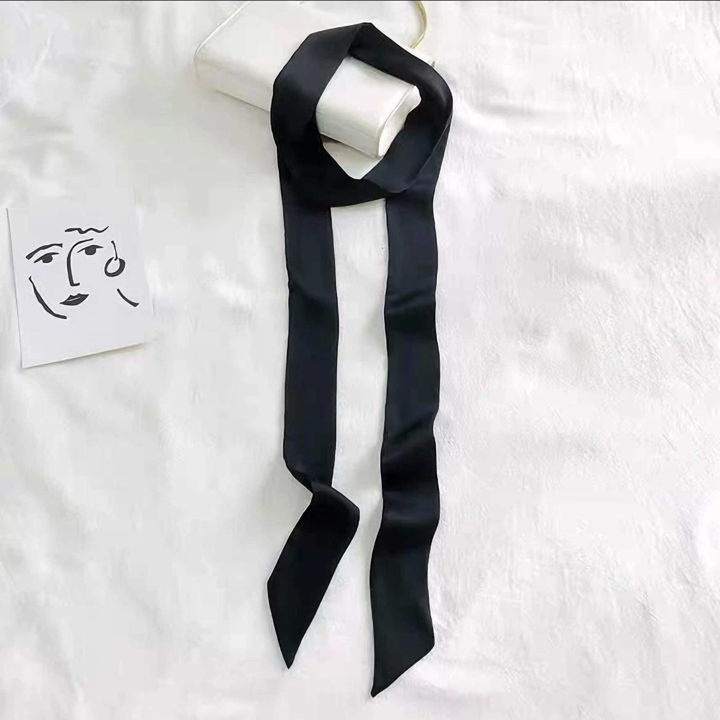 同色系简约时尚飘带