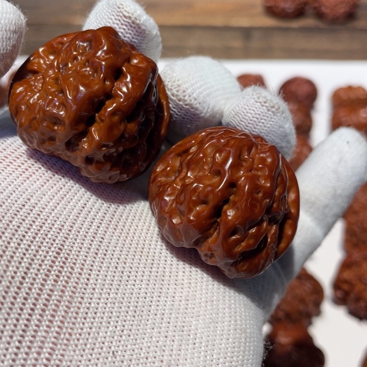 文玩核桃吊坠囍蛤蟆头450.03.37.5