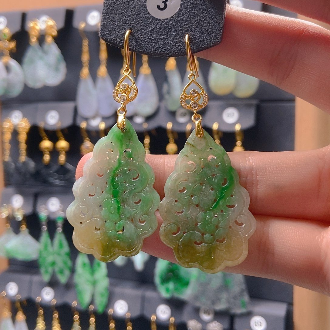 翡翠未镶嵌耳饰翡翠