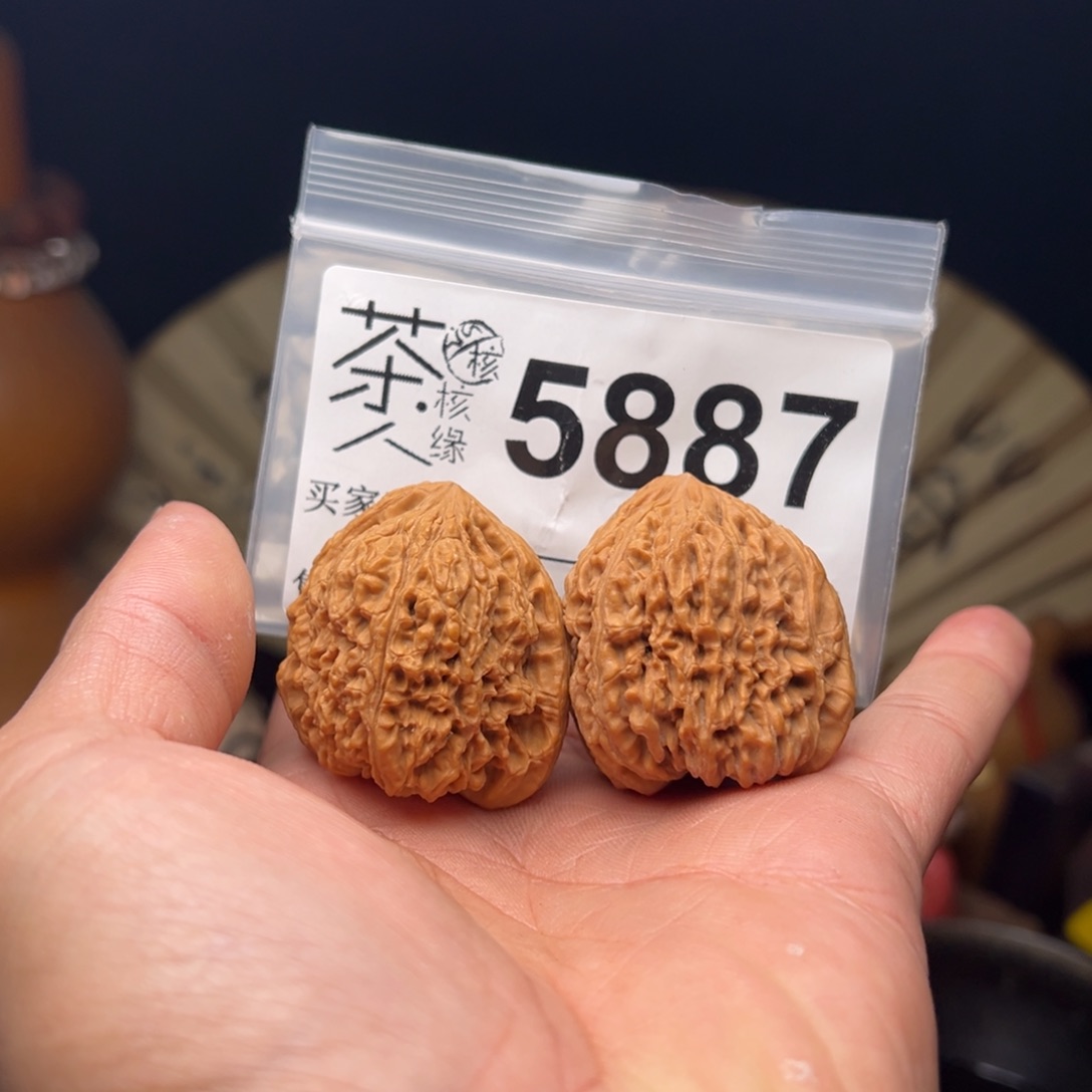 吊坠文玩核桃这就是为什么在这里