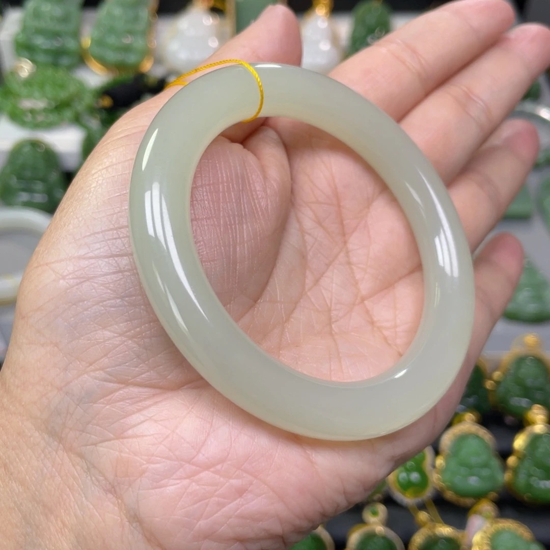 猴教授珠宝纯天然和田玉冰底晴水手镯起荧光57mm