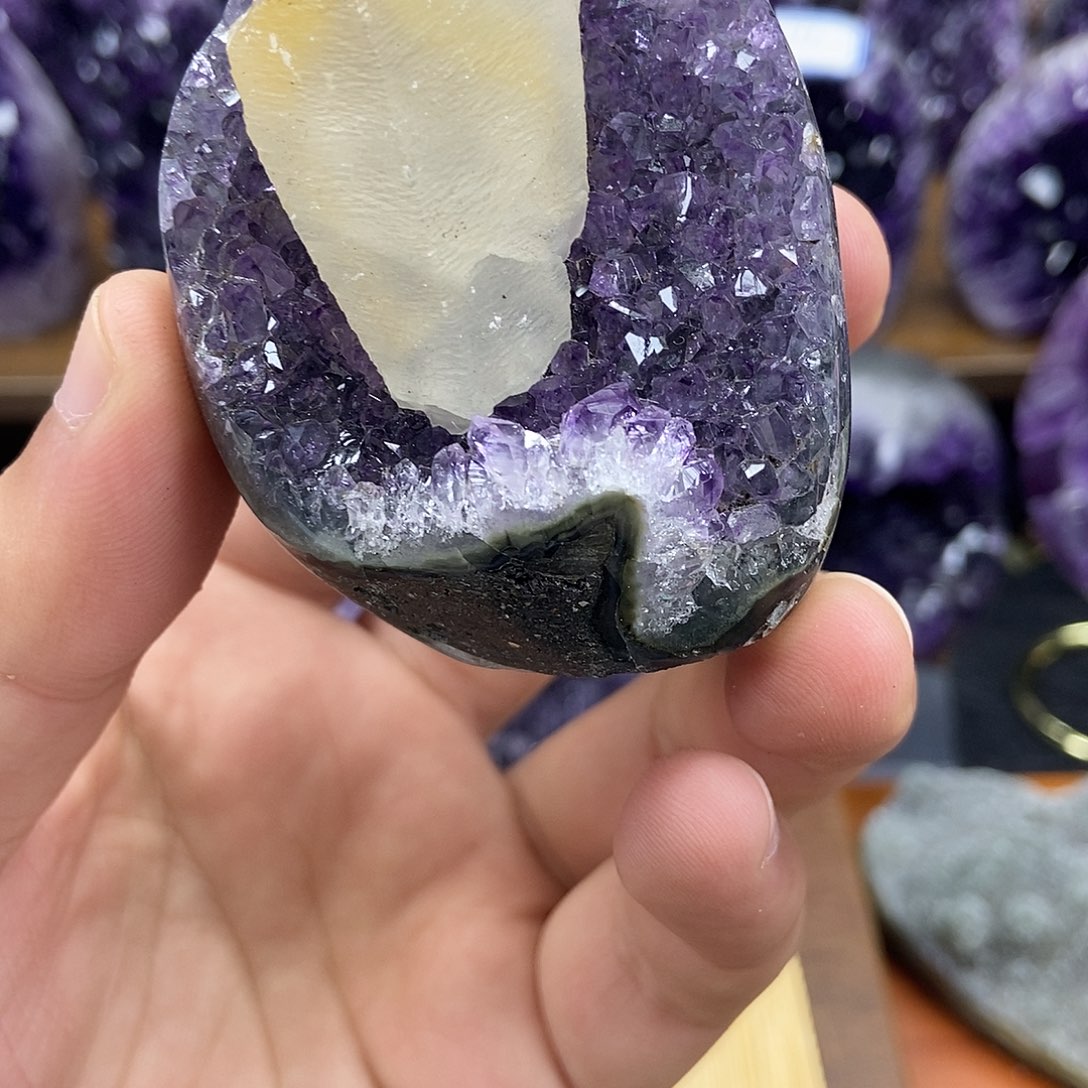 紫晶大型摆件（非配饰）未镶嵌