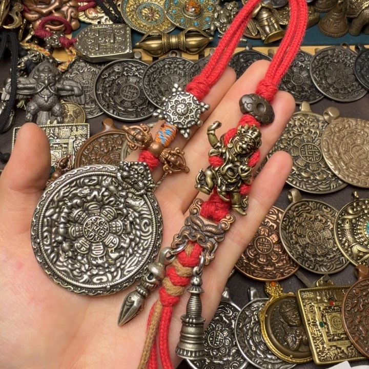 藏传文玩九宫如图