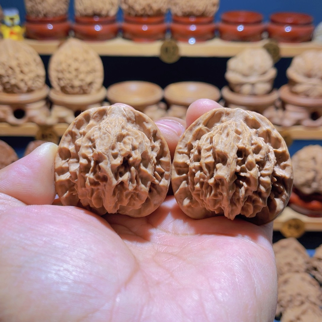 文玩核桃吊坠秦公子