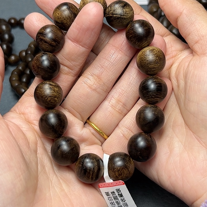 沉香手串3***哥白棋留疤