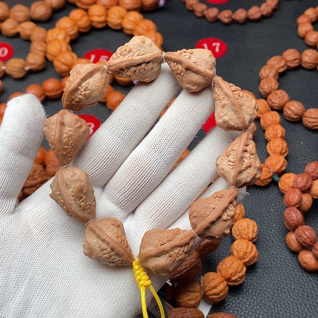 文玩核桃手串麒麟角