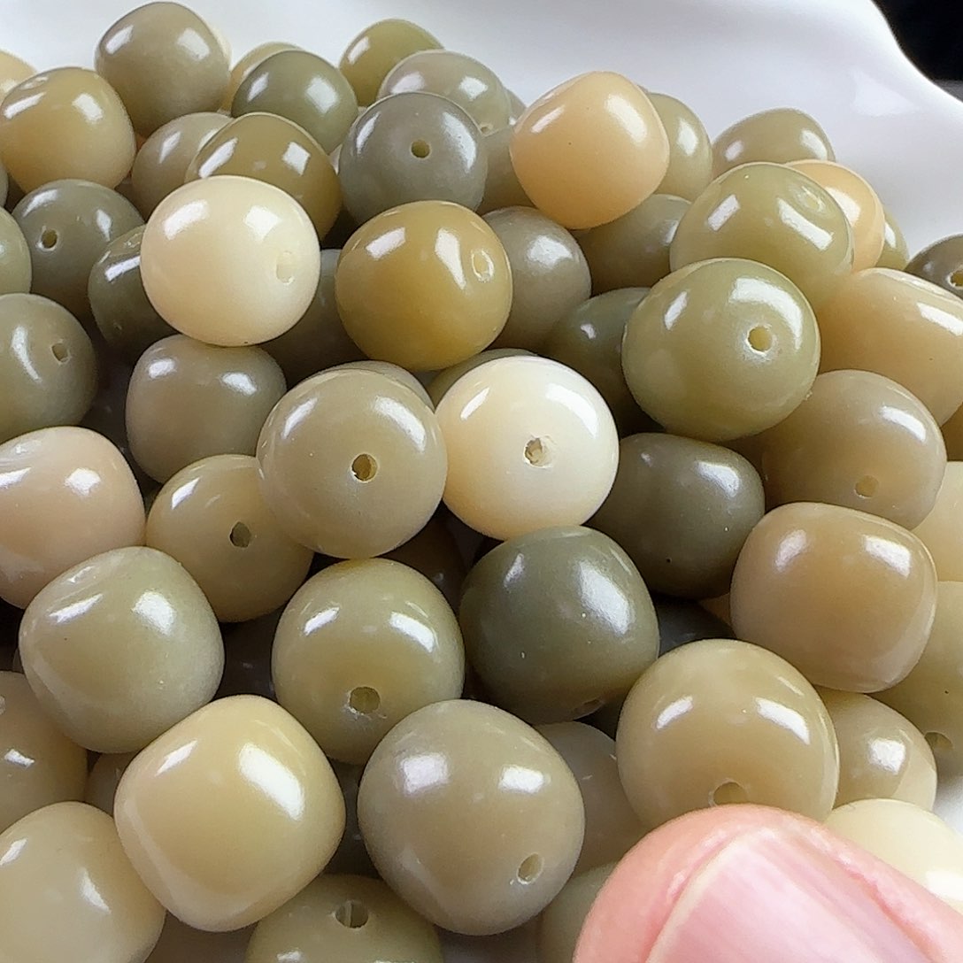 菩提根/象牙果手串卡12-13渐变绿桶珠100颗