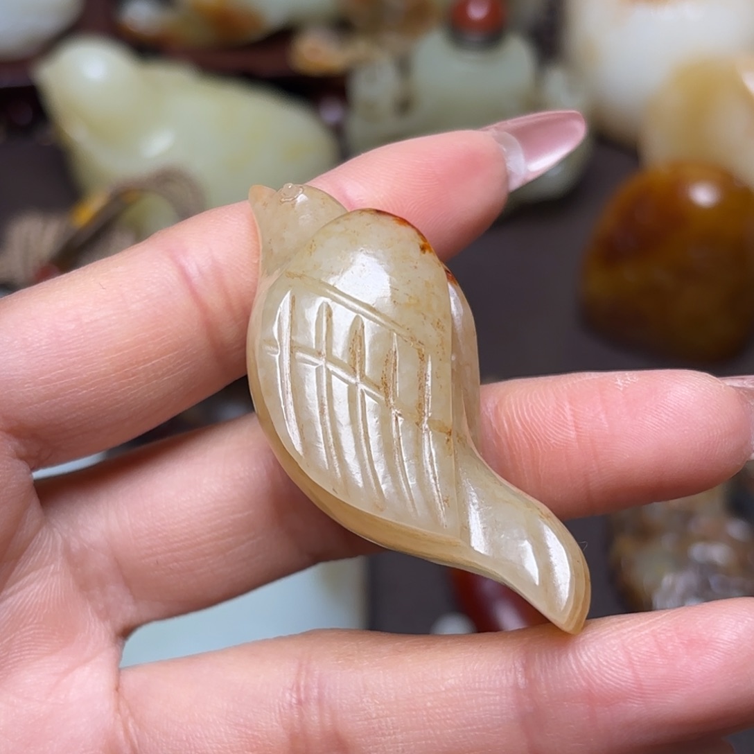 旭***8和田玉未镶嵌挂件