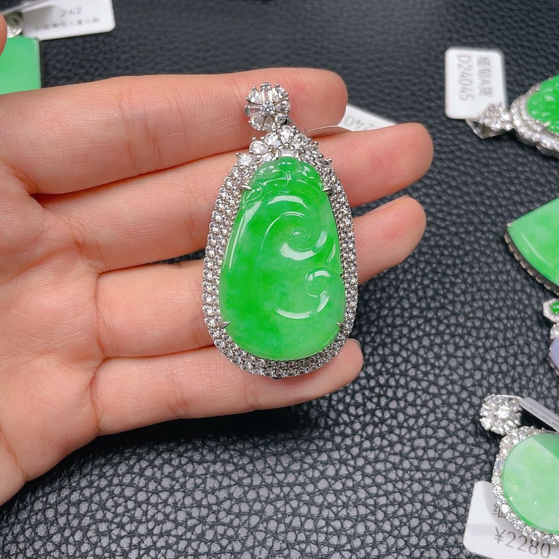 【闪购商品】翡翠吊坠(不含链)银S925镶嵌