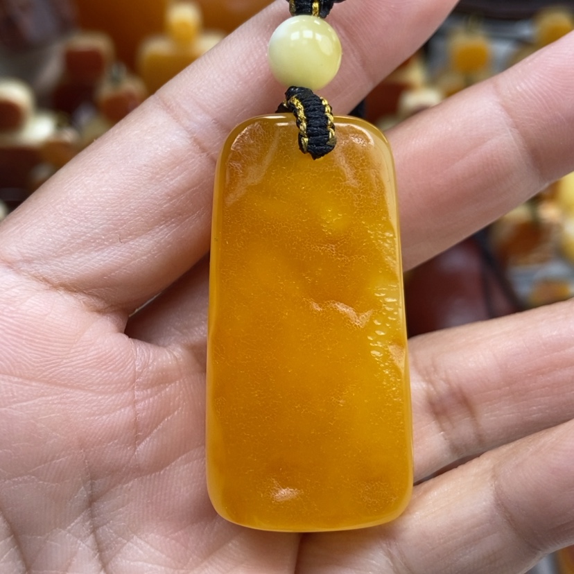 【闪购商品】琥珀颈饰未镶嵌
