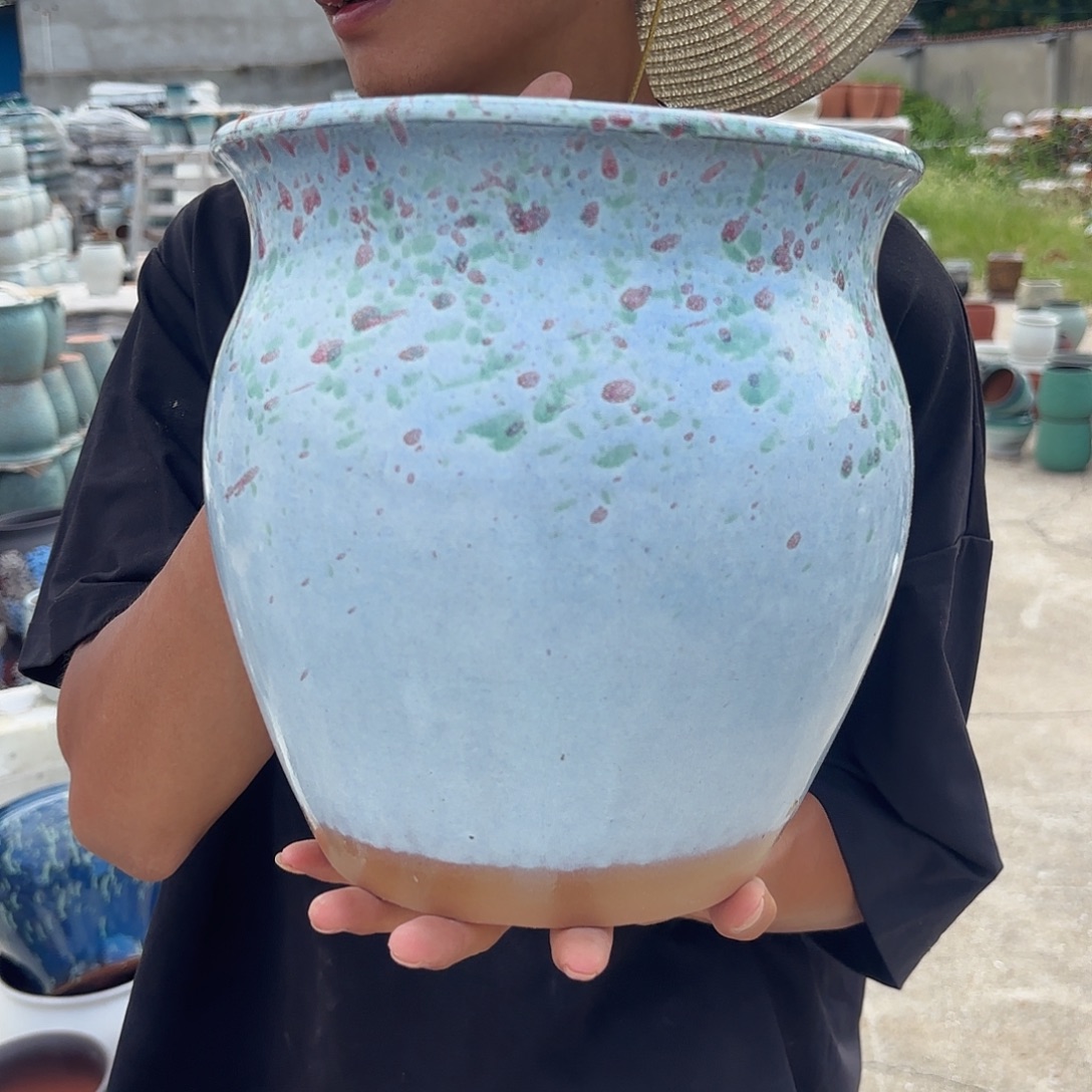 紫砂花盆白彩口径21高度23