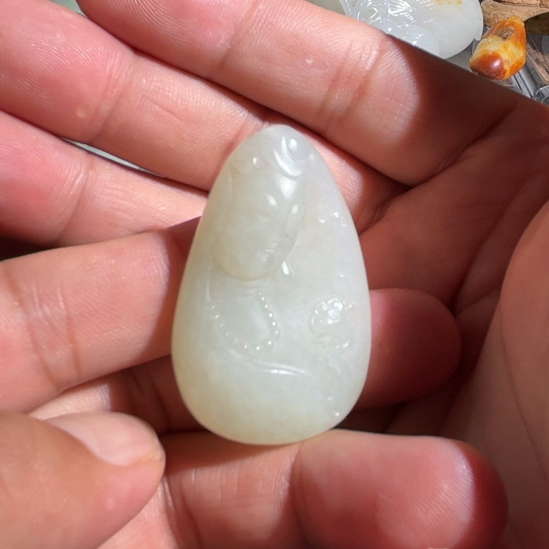 和田玉未镶嵌颈饰