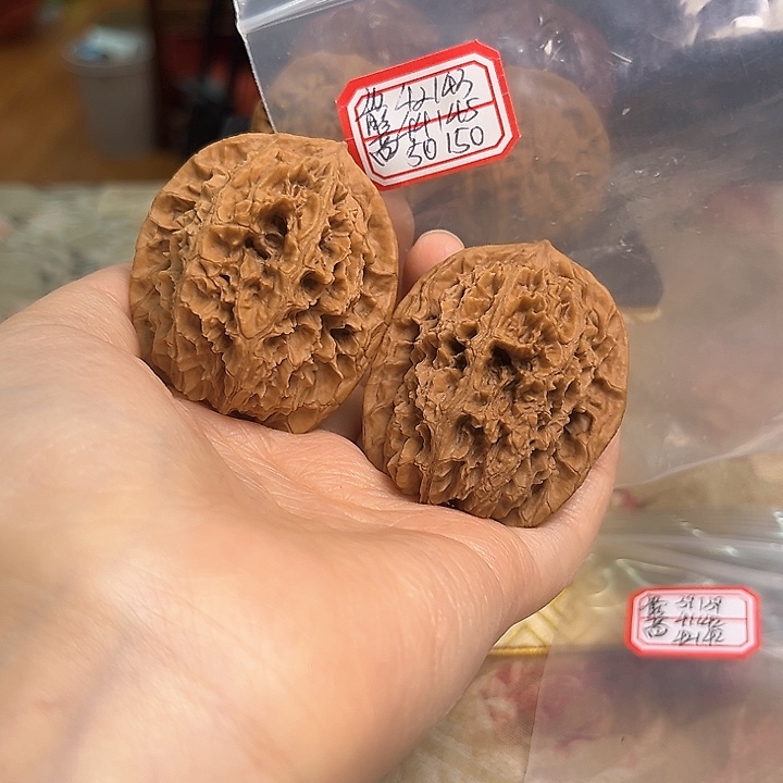 文玩核桃把件大刺官帽