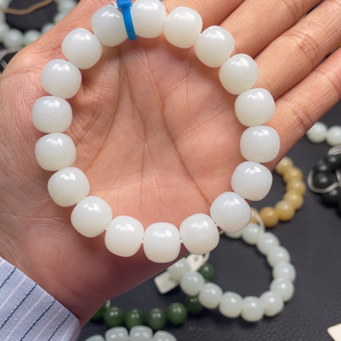 和田玉未镶嵌手链