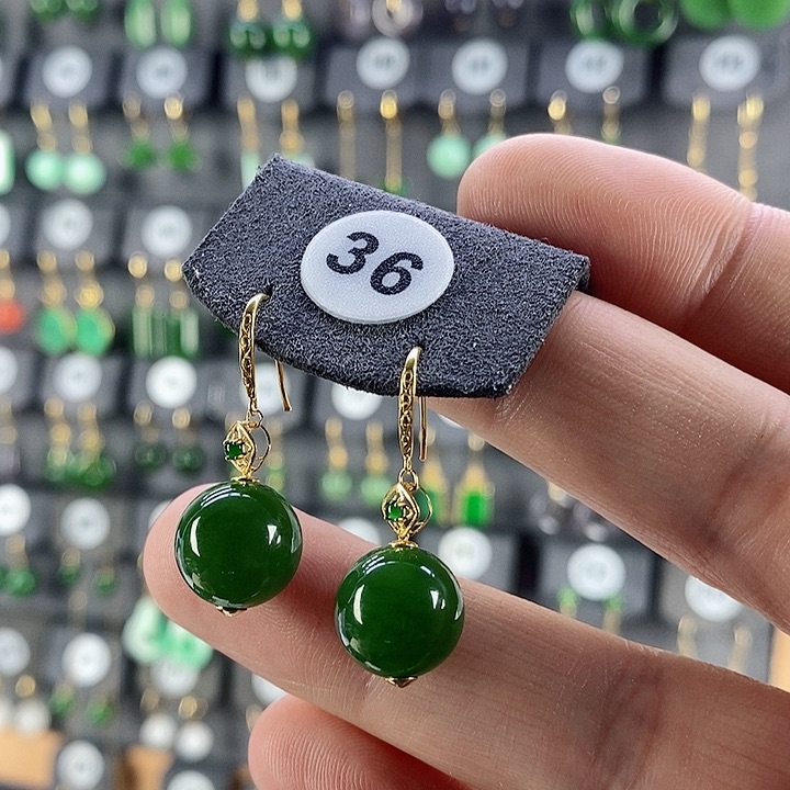 和田玉耳饰18K金镶嵌