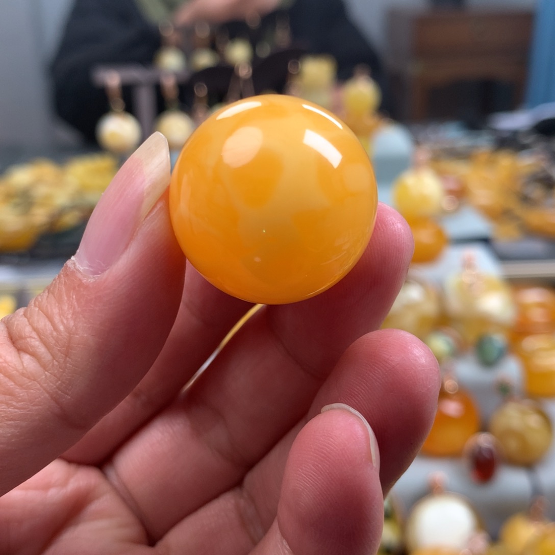 蜜蜡珠宝奇石未镶嵌