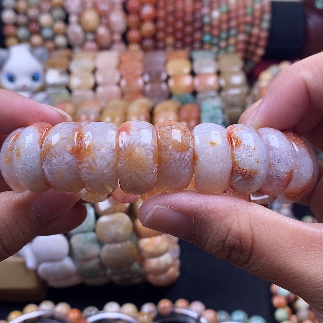 硅化珊瑚（珊瑚玉）手牌未镶嵌33