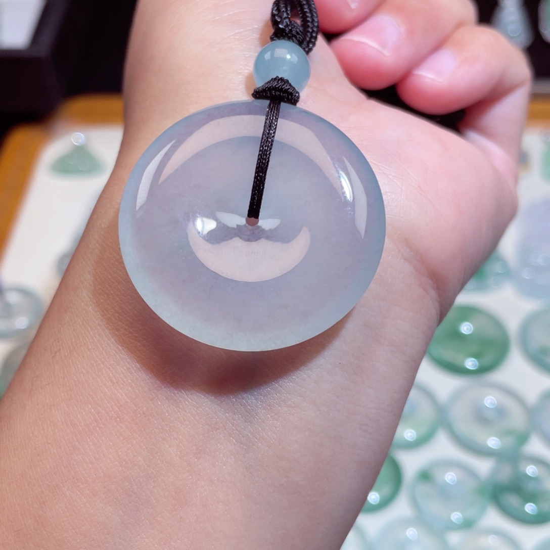 颈饰未镶嵌翡翠扣子