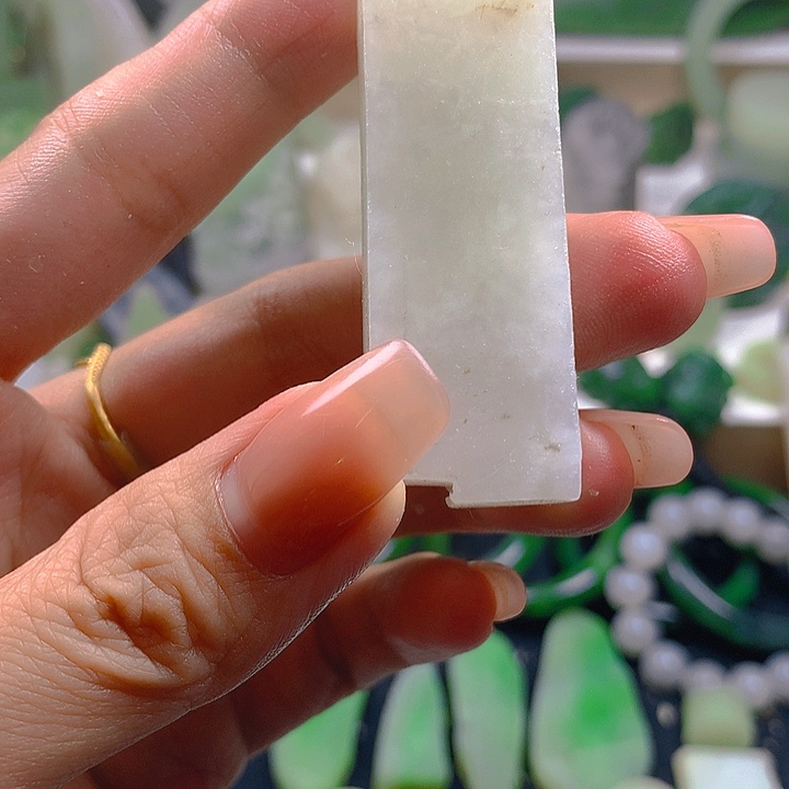 和田玉未镶嵌珠宝半成品