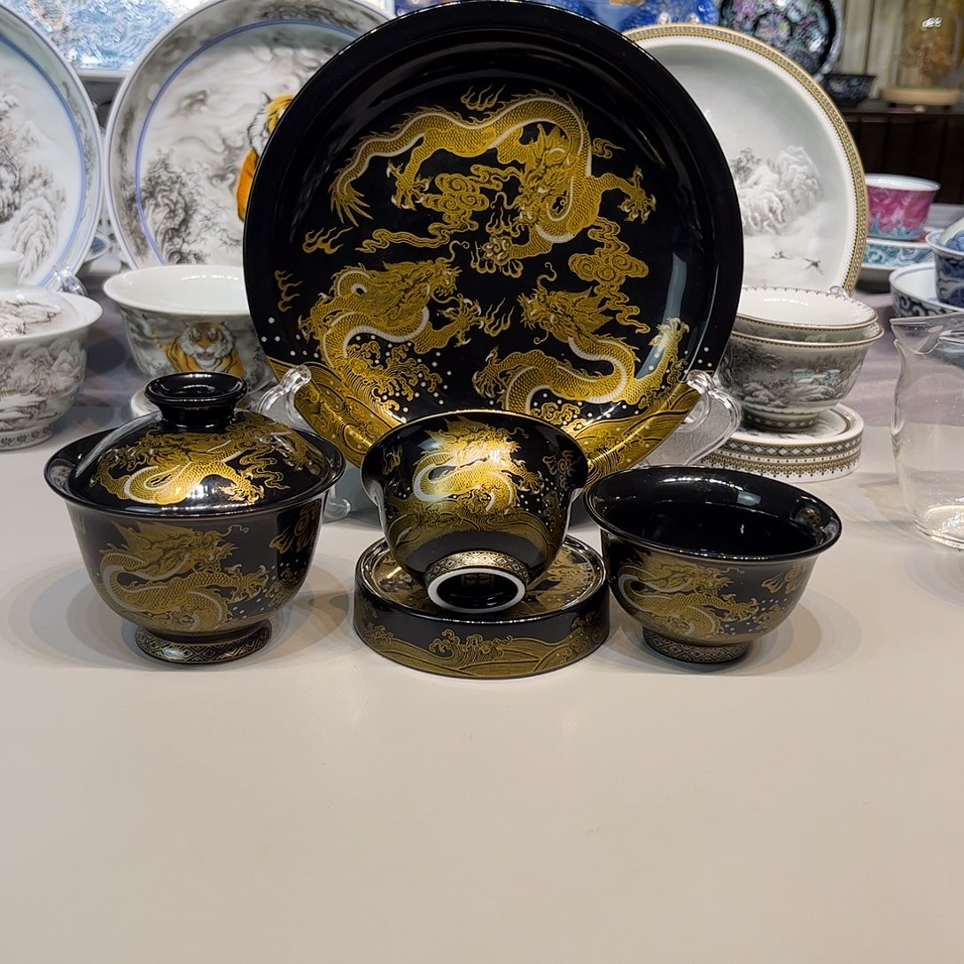 L***义景德镇陶瓷艺术品