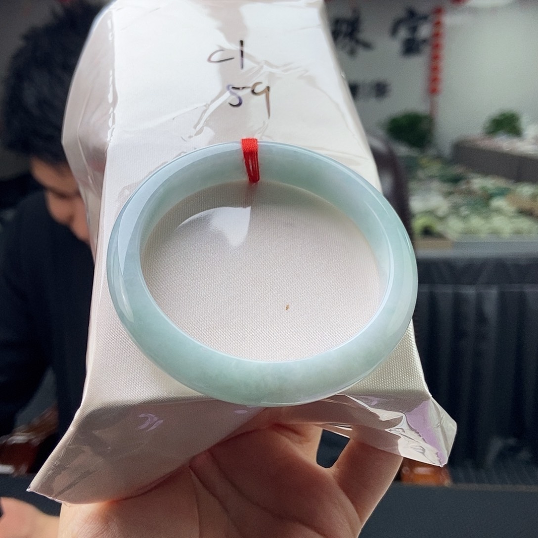 翡翠手镯未镶嵌拍一发一