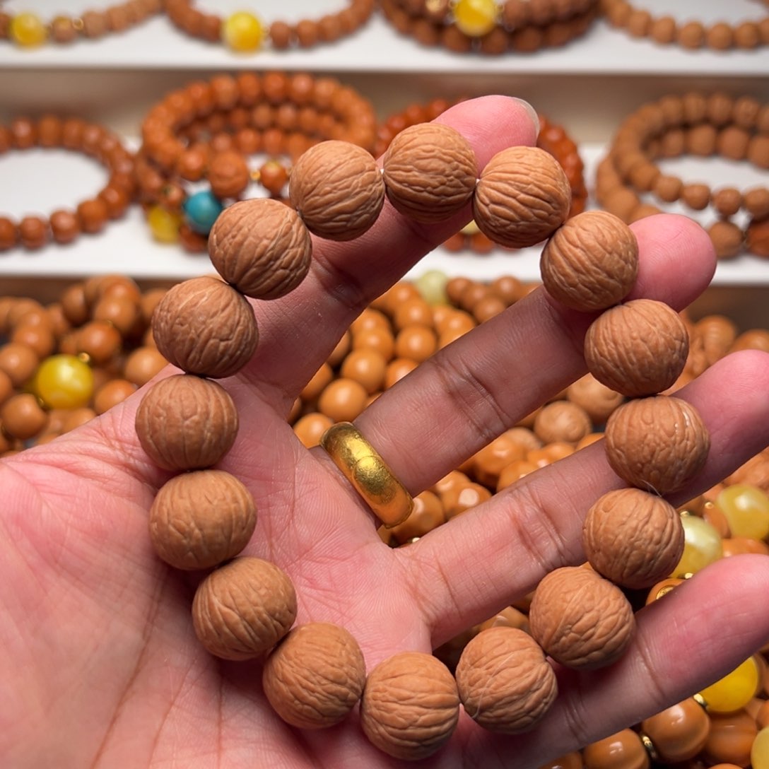 猴头核桃手串凤羽