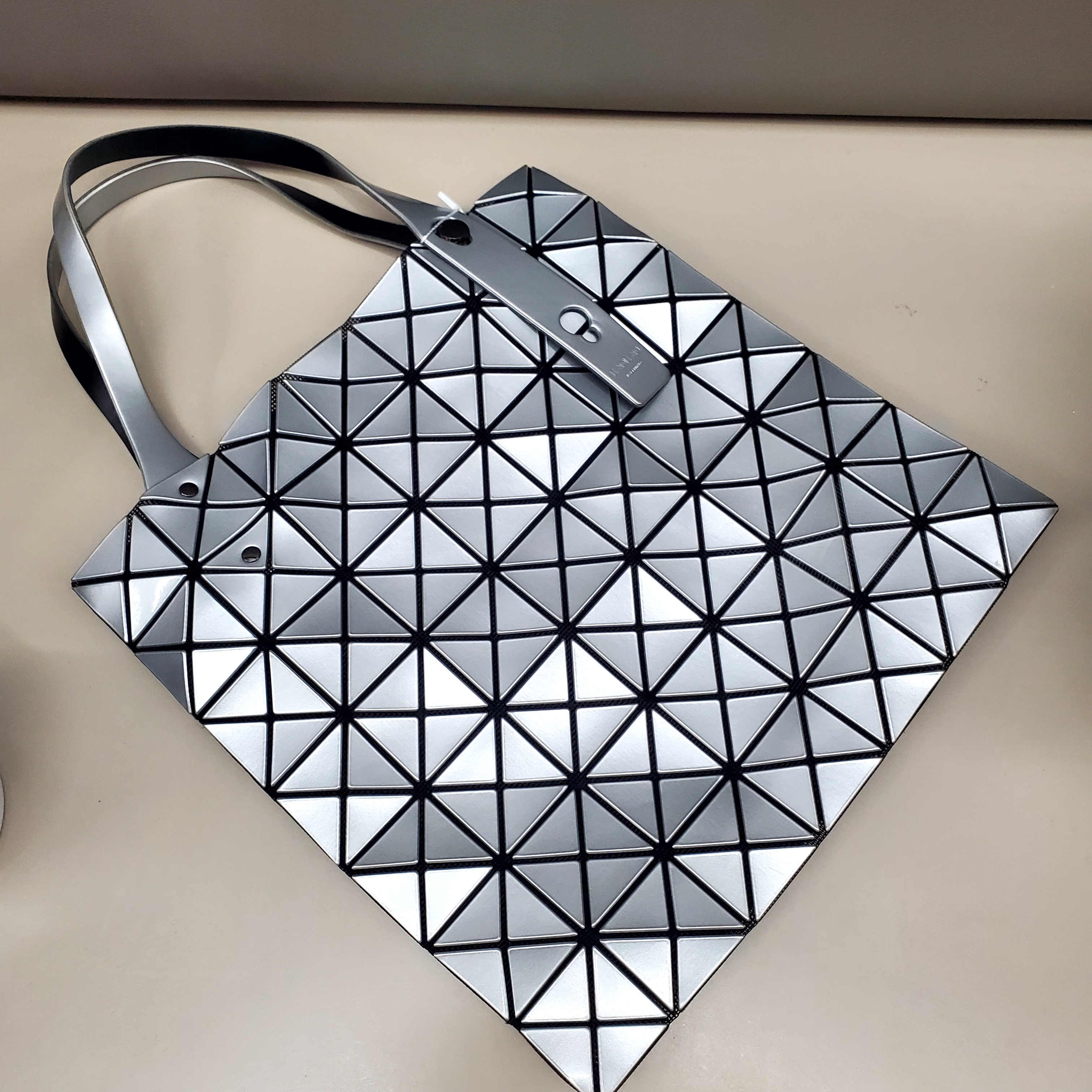 99新 Issey Miyake/三宅一生 【文子姐专属】A412/银色小单肩包/FB