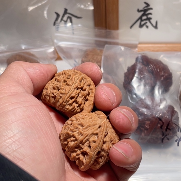 请***柱把件文玩核桃核桃