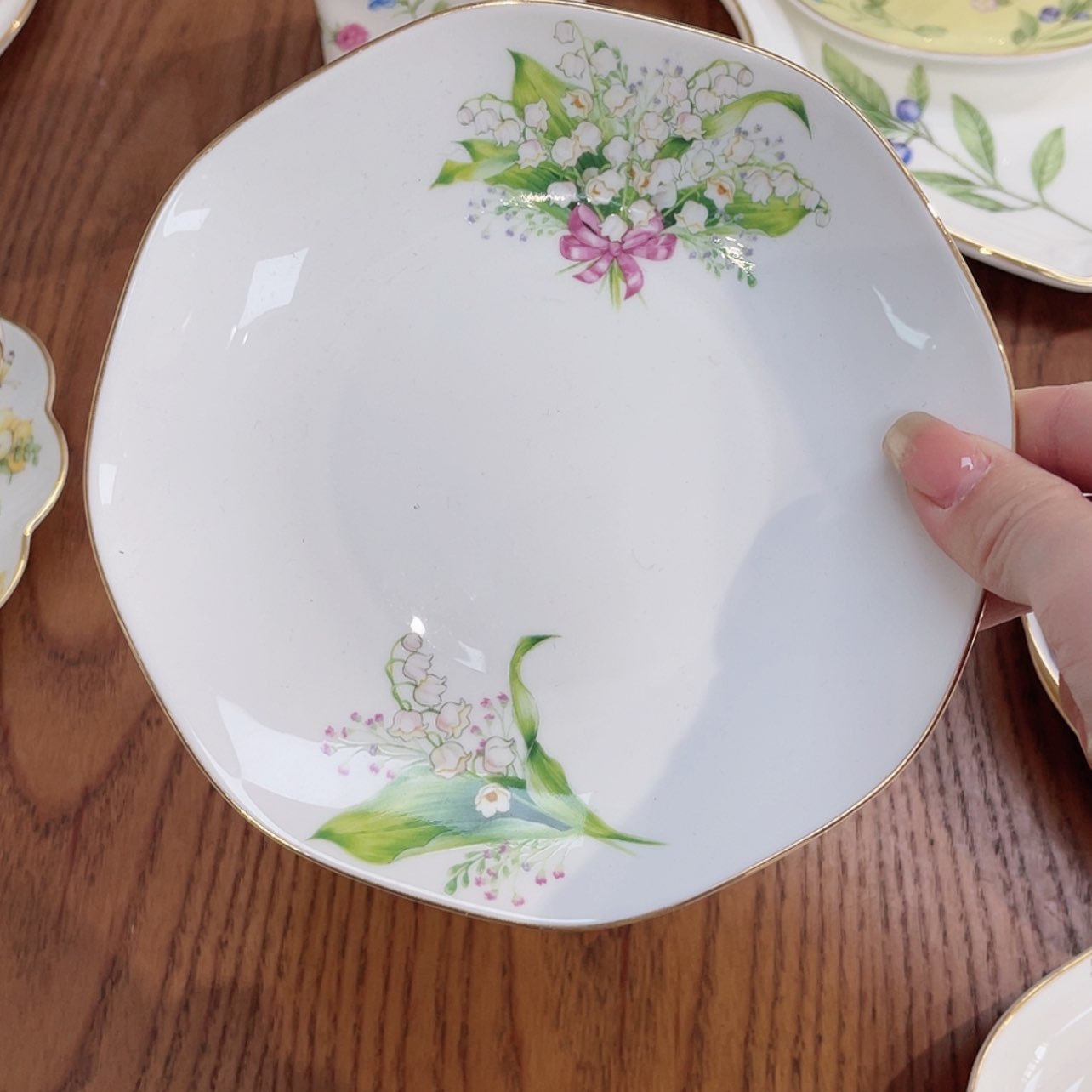 【闪购商品】瓷片珍***珍4个6寸———————