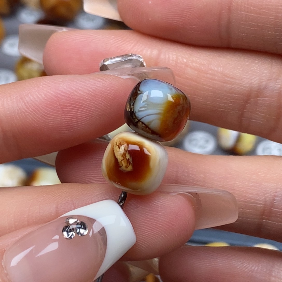 未镶嵌琥珀戒指老型