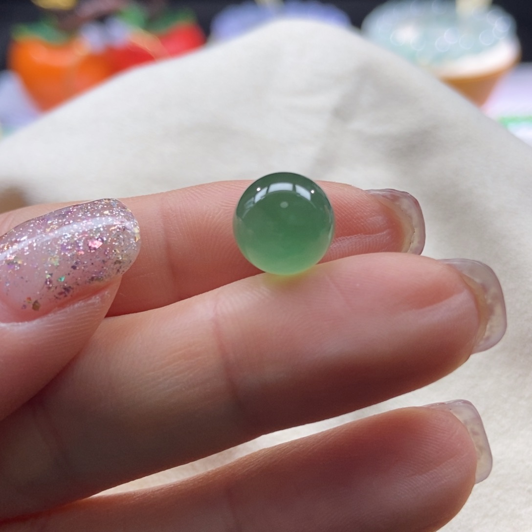 翡翠颈饰未镶嵌冰深翠绿圆珠10.2mm