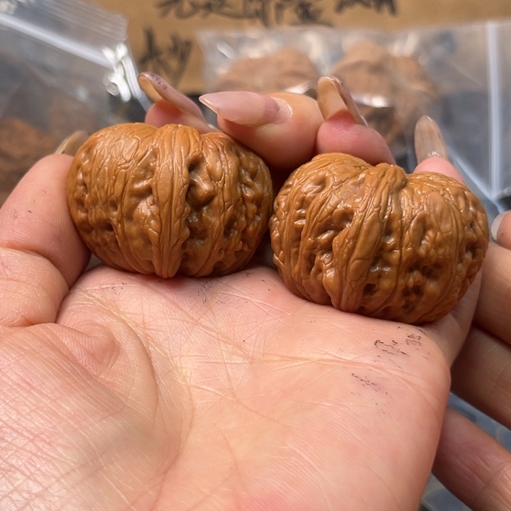 把件文玩核桃精修元宝