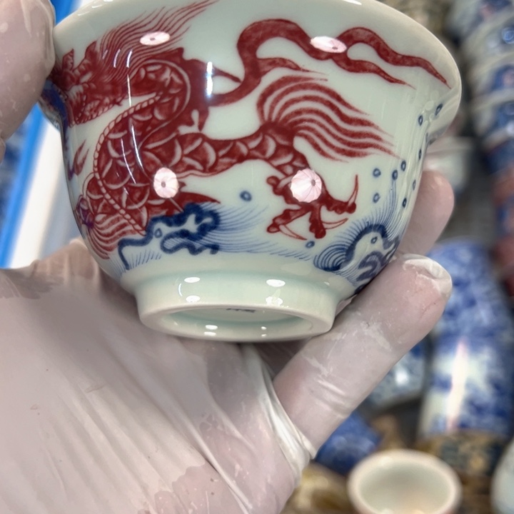 瓷片白青花釉里红鱼化龙压手杯主人杯全品