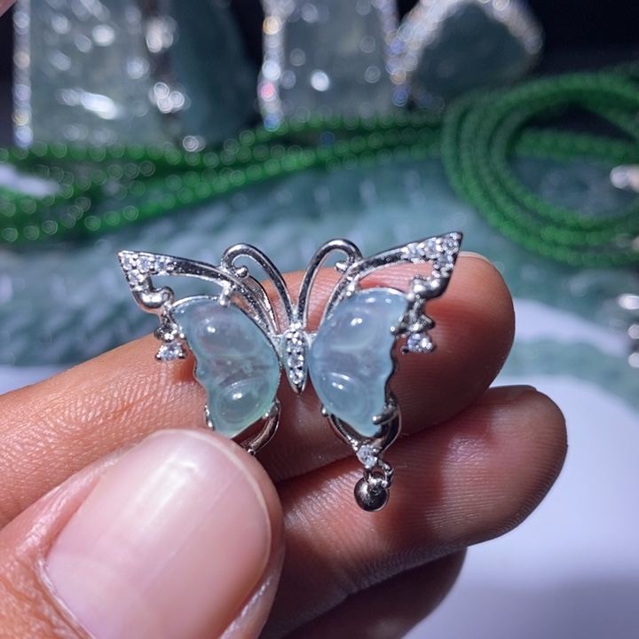 翡翠未镶嵌颈饰天然翡翠