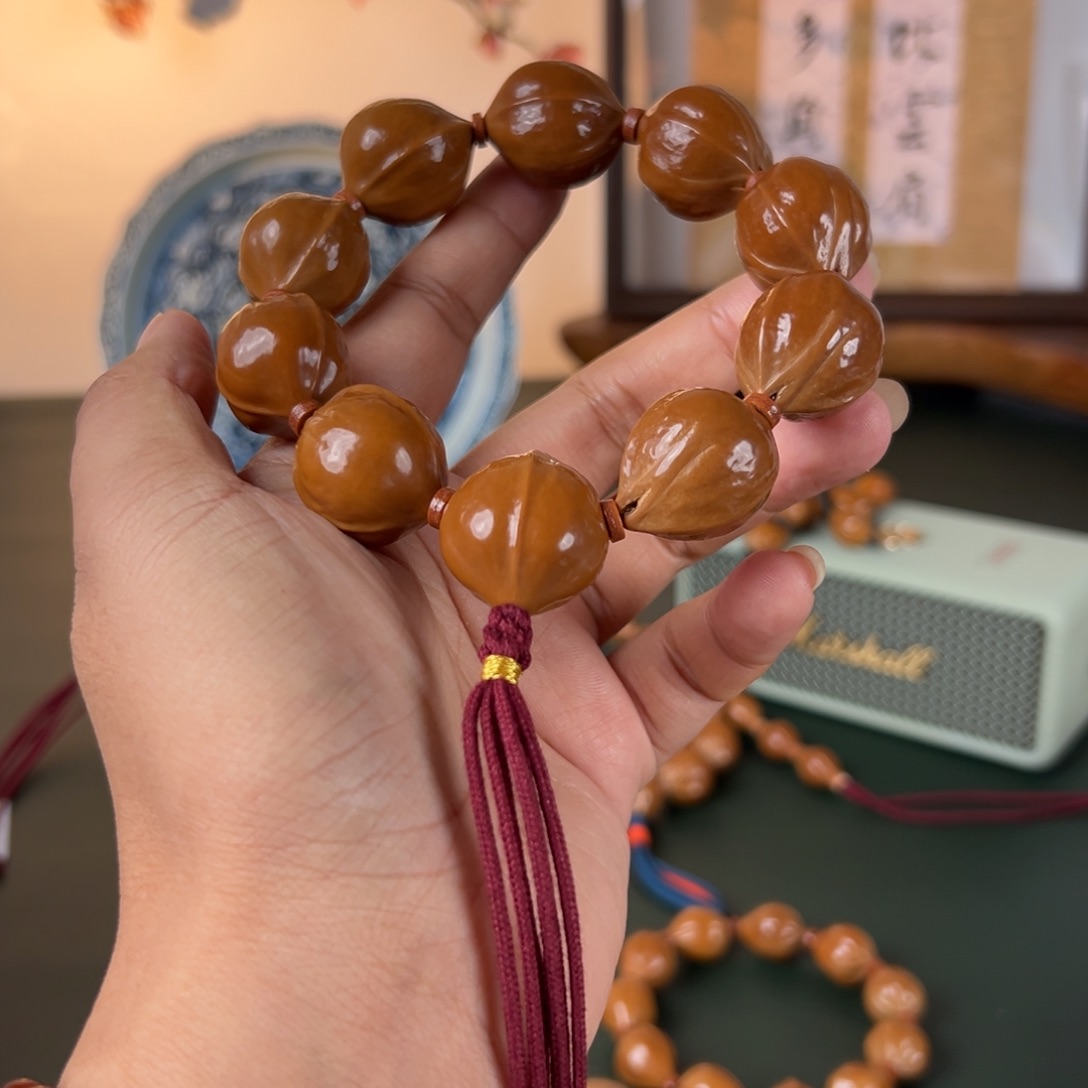 手串橄榄核2227鲨鱼背