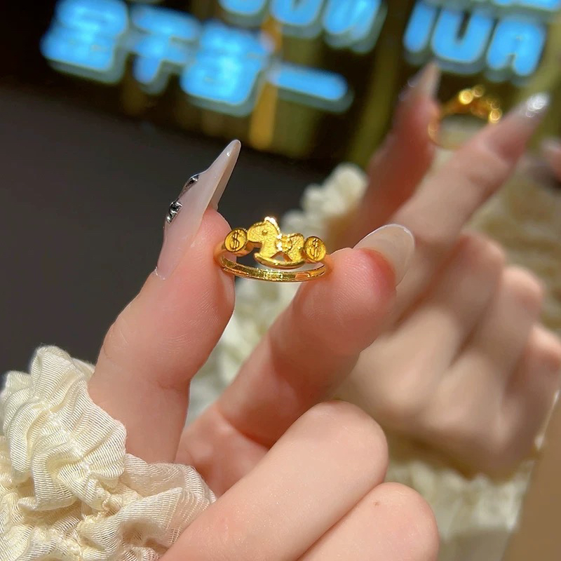 钛钢戒指 本命年钱币指环马上有钱招财小马戒指B123