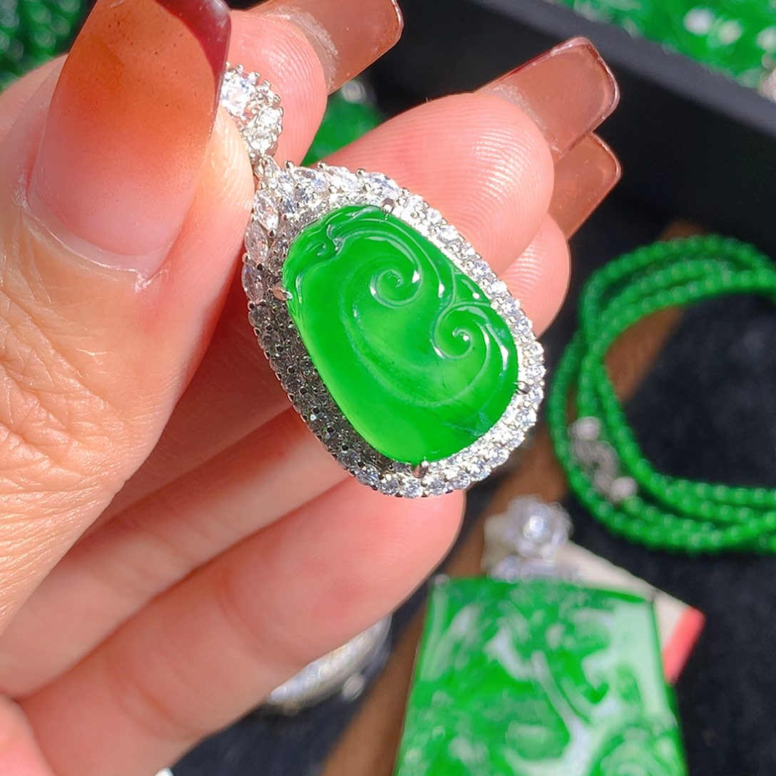 翡翠吊坠(不含链)未镶嵌