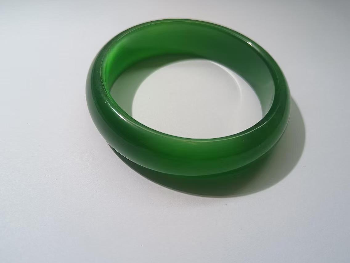 z12细节彰显出气质艺术品味让高贵与典雅美丽手镯