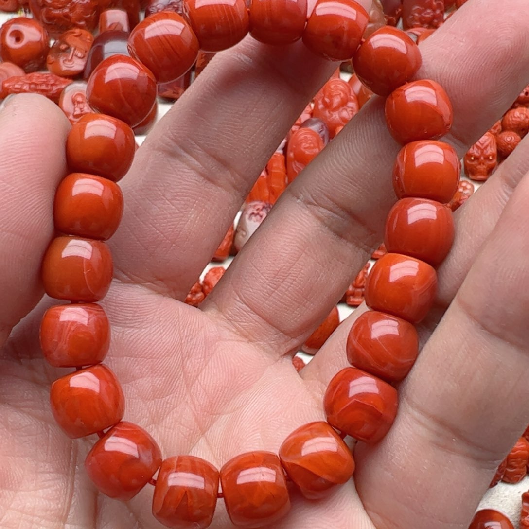 南红玛瑙配饰未镶嵌