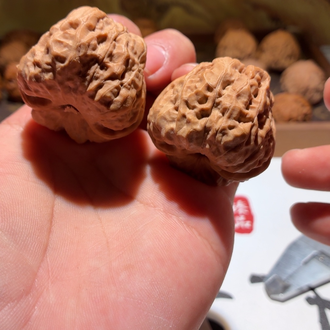 文玩核桃吊坠蛤蟆头A57