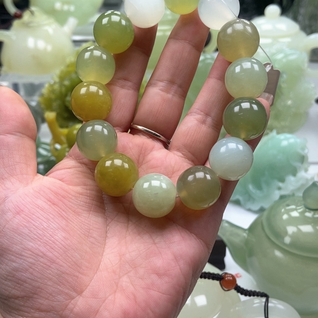 蛇纹石玉手把未镶嵌