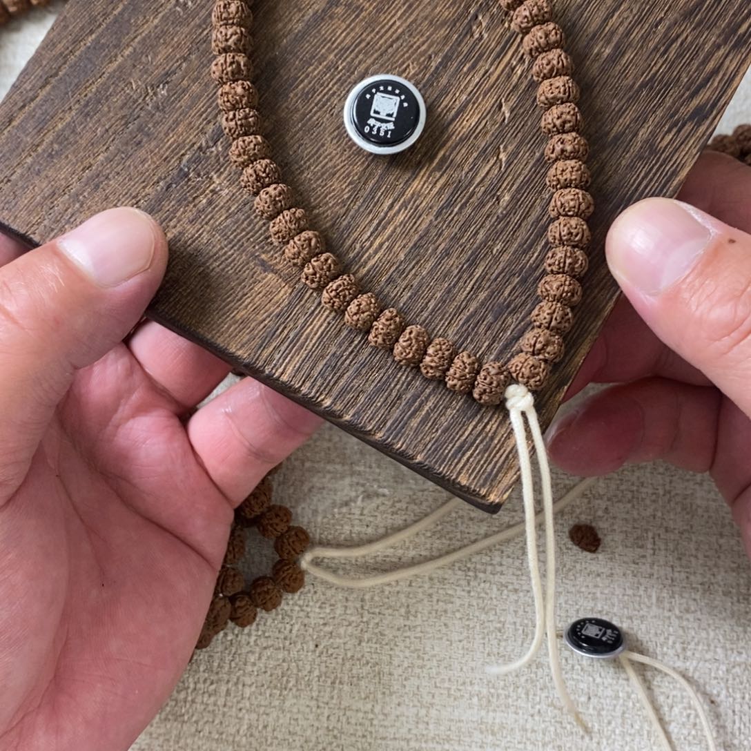 啦***啦吊坠金刚菩提平细手持卡号0351