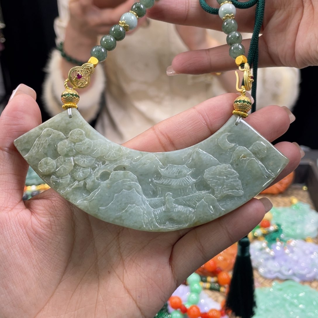 翡翠颈饰未镶嵌代编织