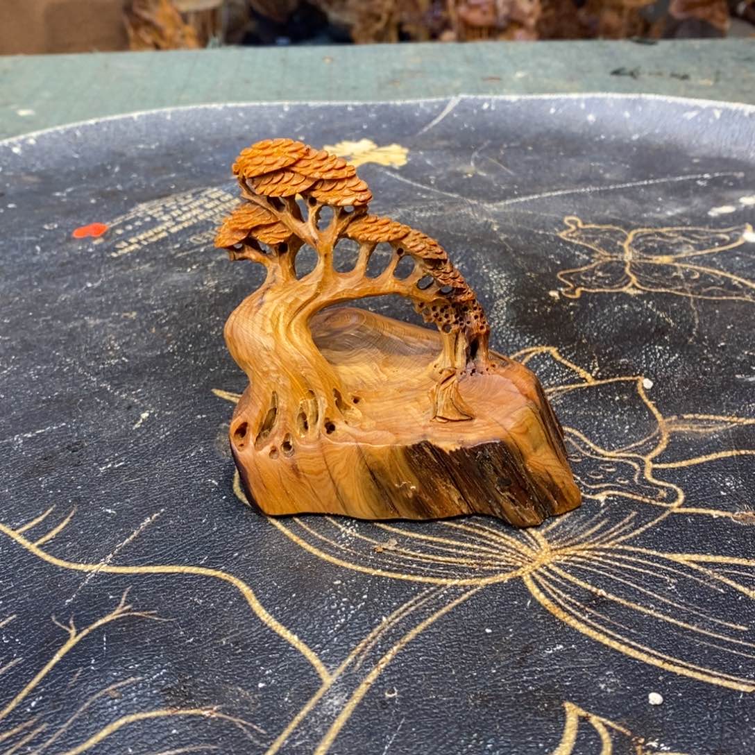 柏木（崖柏）崖柏根雕